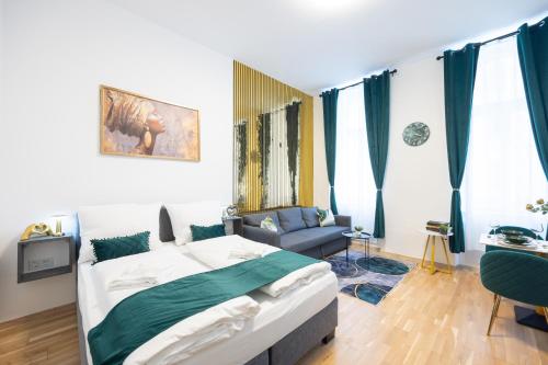 Deluxe City Center Apartment! Free Garage Parking included! Close to Metro U2 & Vienna Congress Center!