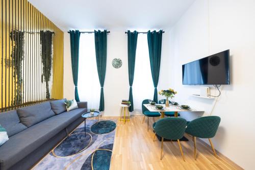 Deluxe City Center Apartment! Free Garage Parking included! Close to Metro U2 & Vienna Congress Center!