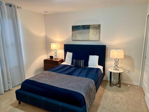 Spacious 8BR Family Villa with Pool, Game Room & BBQ, Kissimmee, near Disney! photo 28