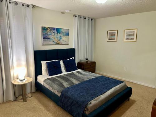Spacious 8BR Family Villa with Pool, Game Room & BBQ, Kissimmee, near Disney! photo 29