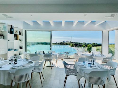 Exclusive Penthouse near Lagoon