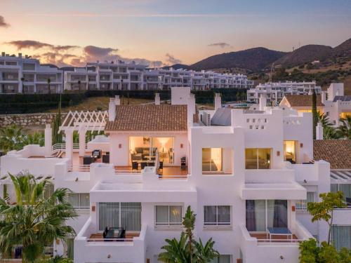 Exclusive Penthouse near Lagoon