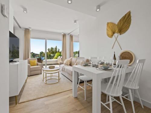 Chic Casares Penthouse with Solarium