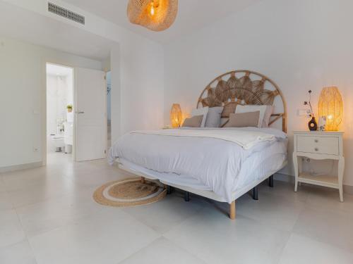 Elegant Marbella Villa with Seaview