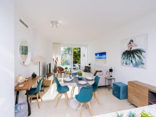 4-Guest Lagoon Resort Apartment