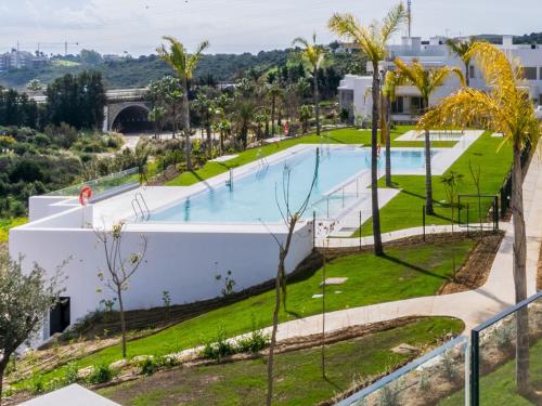 Stylish 2-Pax Stay in Alcazaba Lagoon