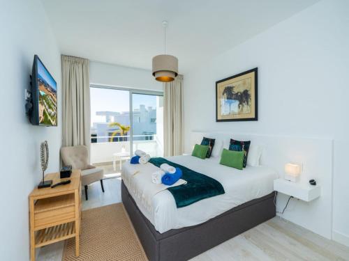 4-Guest Stylish Lagoon Apartment