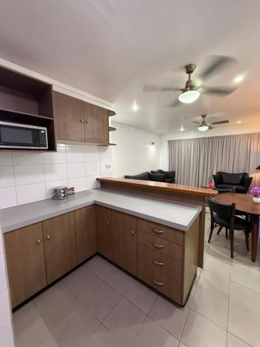 Kuhinja ili čajna kuhinja u objektu ZH Apartments