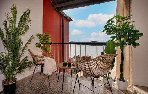 Amazing Apartment In Sibenik With House Sea View