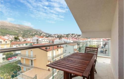 Stunning Apartment In Podstrana With Wifi