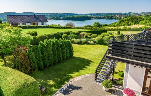 1 Bedroom Stunning Apartment In Chmielno