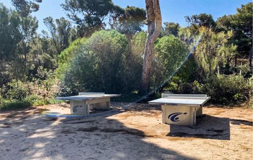 Piscine Et Accès Plage