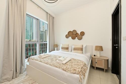 Bloomfields Signature 1BR in Bay Central West Tower