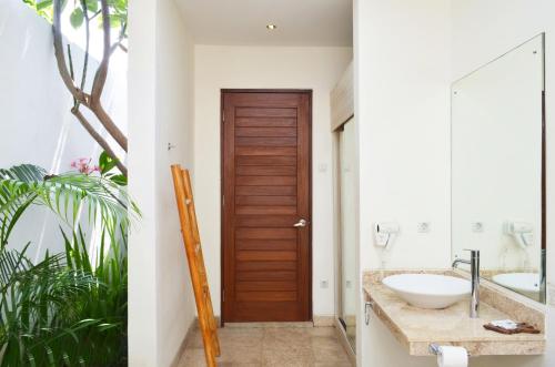 Bilik mandi di The Jas Villas