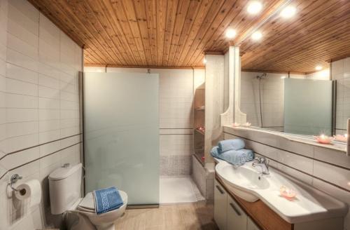 Villa Thalassa 1 2 Bedrooms With En-Suite Sea Views