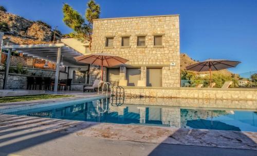 Executive Rhodes Villa Villa Luciana 3 Bedroom With Sea Views Pefkos