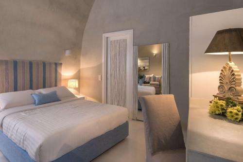 Magical Blu Junior Suite With Outdoor Heated Jacuzzi