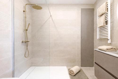 Prestige Maubourg & Exclusive Sea View Terrace