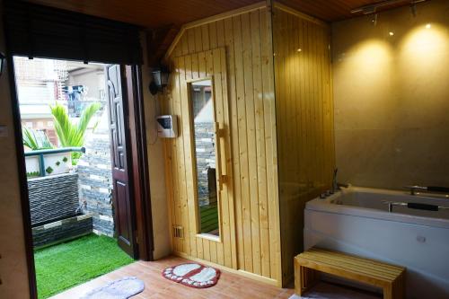 Gallery image of Yen Homestay in Hanoi