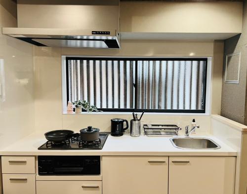 Modern House 翔, Namba 2 Stops, Entire Home