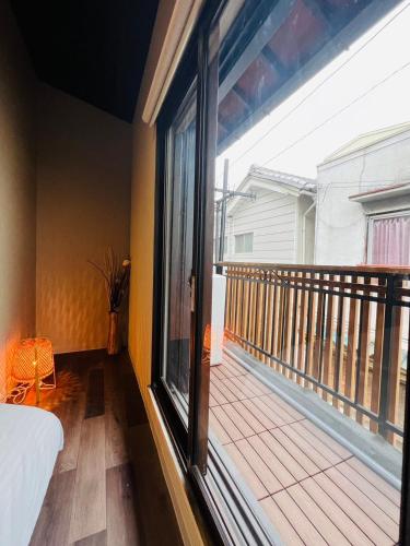 Modern House 翔, Namba 2 Stops, Entire Home
