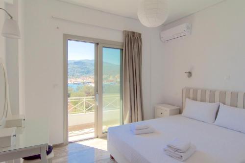 חדר ב-Belvedere Suites Korfos