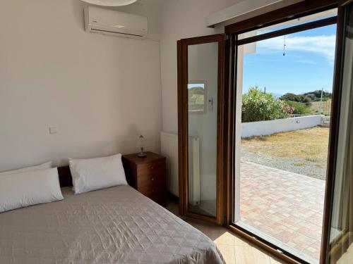 Limnes Seaside Retreat