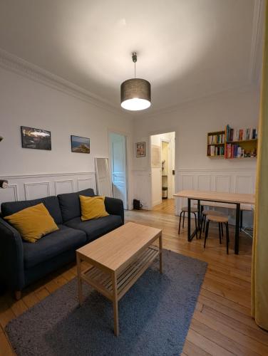 Apartment 2 steps from Montmartre