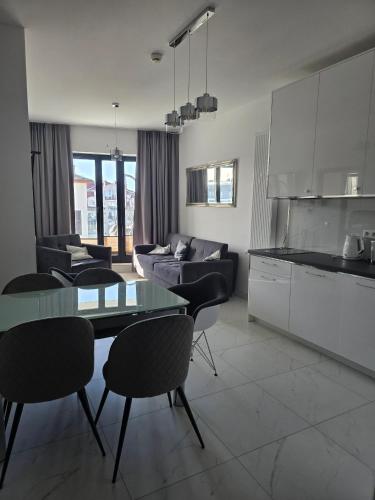 Apartament 3 pokoje Baltic Molo przy plazy