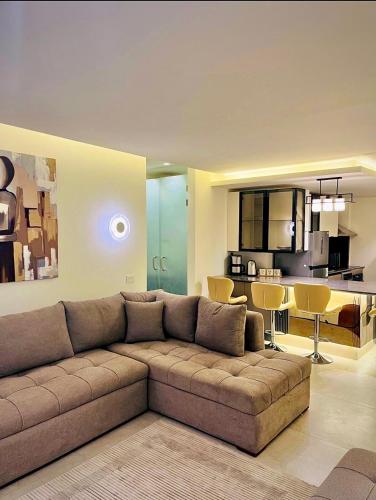 Riverside Designer 1BR Suite in Prime Zamalek