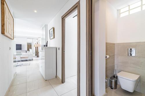 Amazing 4-bedroom with terrace 50m from Croisette