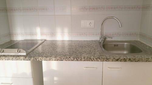 Apartamento con piscina, mar y naturaleza