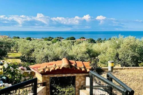 Blue Panorama Marilyn Semi Basement