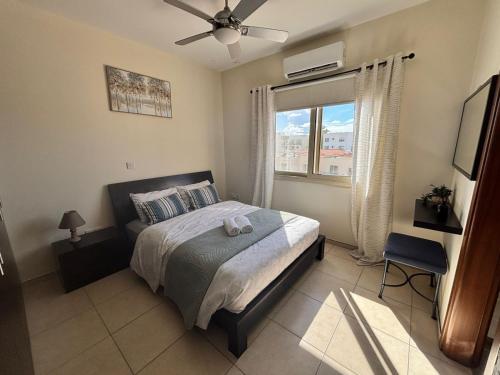 Joy pool view at kings resort walk to Venus beach