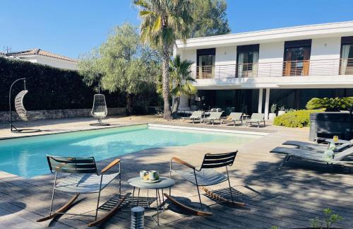 Très belle villa moderne Piscine Jaccuzi en option