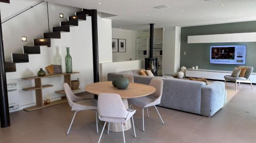 Très belle villa moderne Piscine Jaccuzi en option
