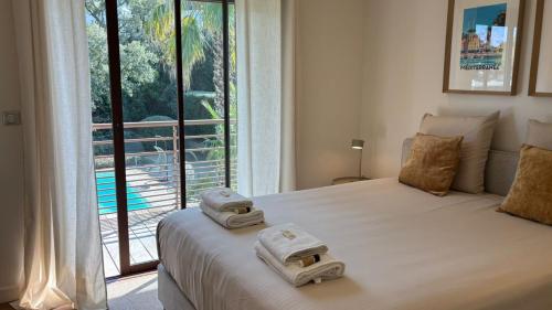 Très belle villa moderne Piscine Jaccuzi en option