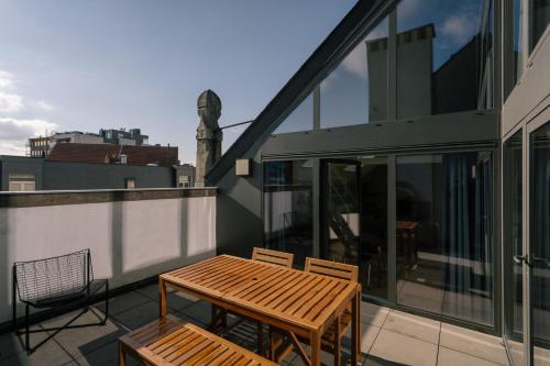 Foto A Place Antwerp - Boutique Suites & Flats - Schuttershofstraat 5 3
