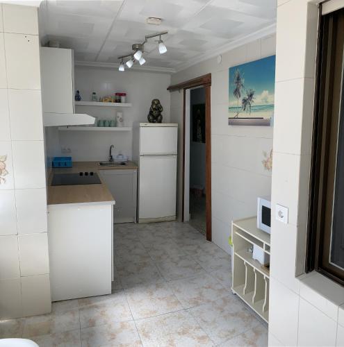 Perfect Space to Relax 3 Bedroom Apartment with Balcony ESP2EV