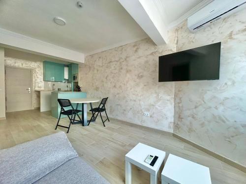 Centro Apartment By TorremolinosOnline