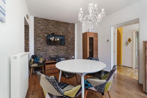 Modern Stylish Apartment near Beach
