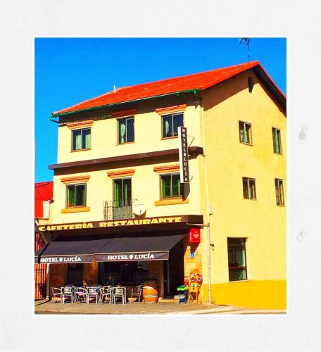 Gallery image of Hotel Lucía in San Rafael