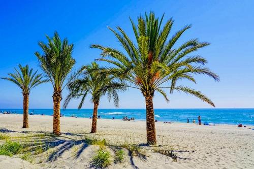 FRONT DE MER, Vue plage, Duplex 2 chambres, 6 couchages