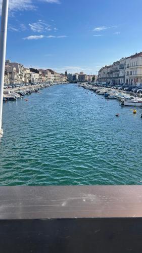 Sète apartement rousseau