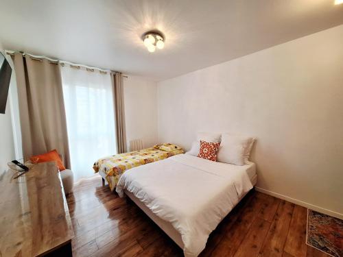Studio ALPHA - non-smoking studio - 3min by train to Disney OR 30min walk - 5min walk to "Val d'Europe" train station