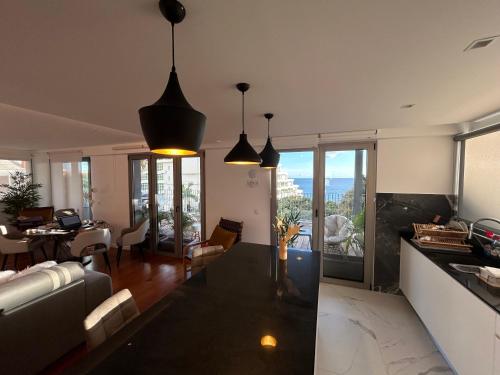 Astro Ilhéu Madeira Apartments