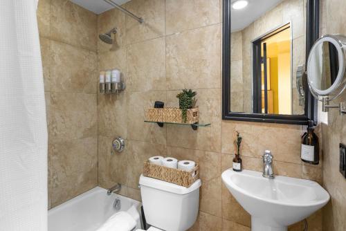 Gallery image of Centrally Located APT in NYC Walk to Time Square in New York