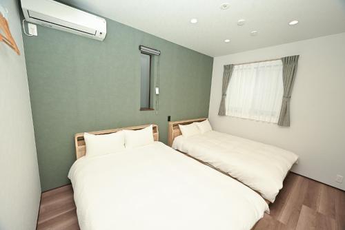 NY Hotel Premium 1 新宿2階建て3室1バスルーム1シャワー2トイレ