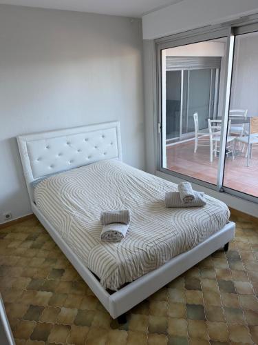 Appartement 3 chambres avec piscine et parking privé
