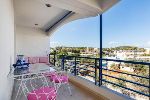 South Blue Beach & Park Apartment in Vouliagmeni